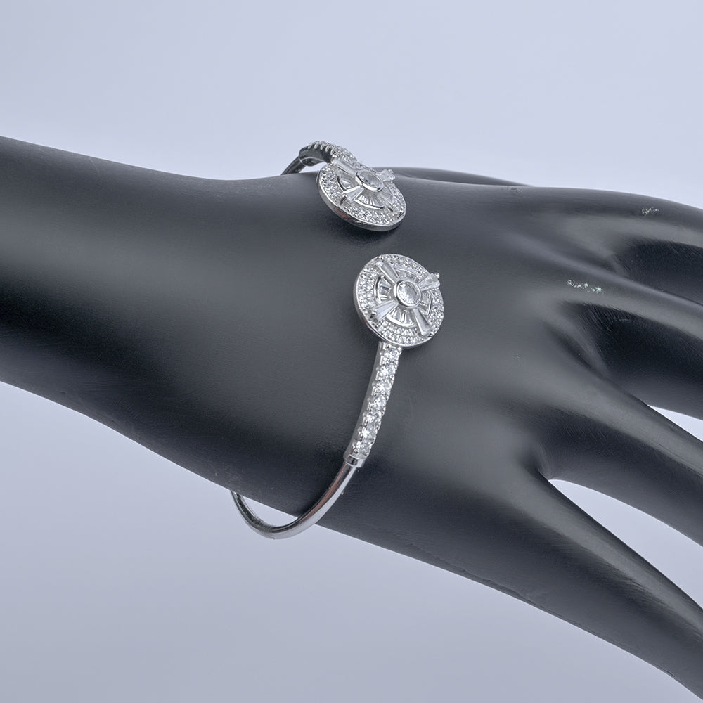 Round Shape Diamond Unique Design Bracelet